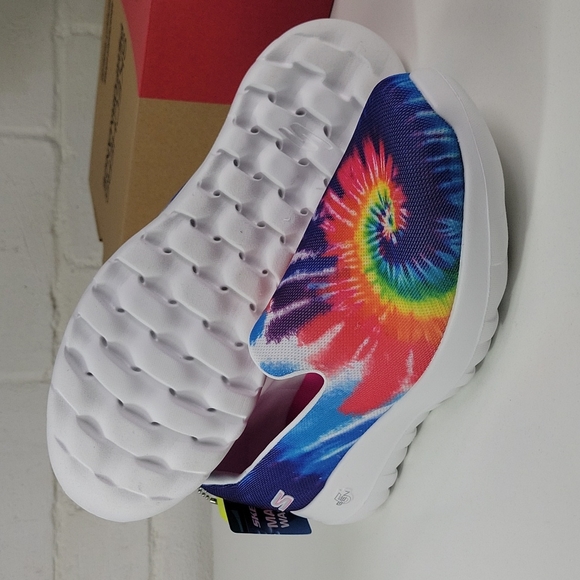 Sketches Go Walk Joy Fun Energy Tie Dye Slip-On Shoe - Picture 5 of 8